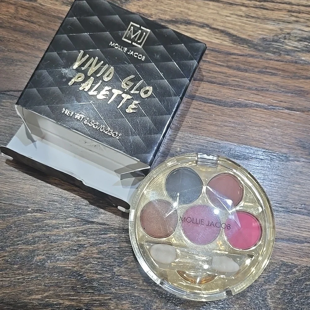 Mollie Jacob Vivid Glo Runway Ready Eyeshadow Palette
